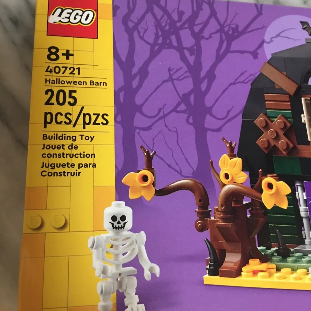 LEGO Halloween Barn Building Set - Picture 2 of 4